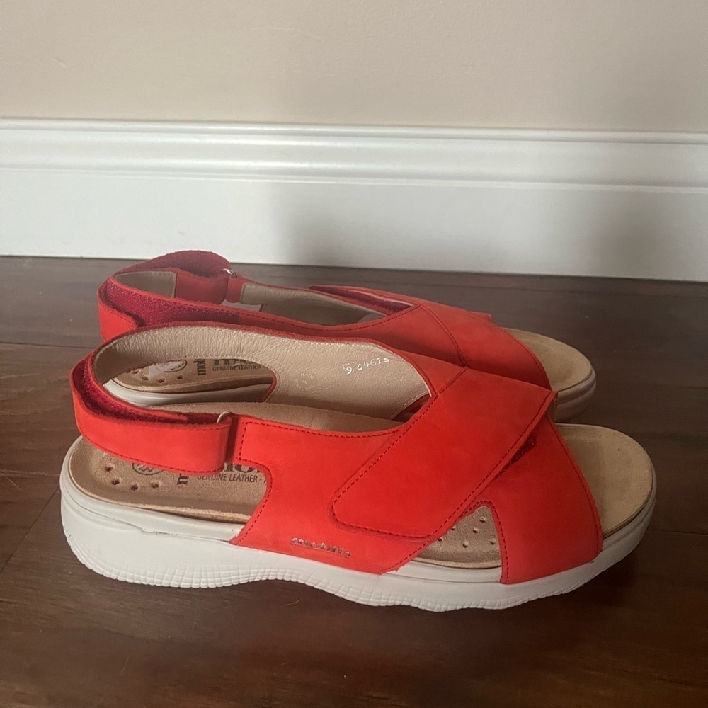 Moblis Ergonomic by Mephisito-NWOT Size 40 Euro/ US Size 10. - Picture 3 of 10